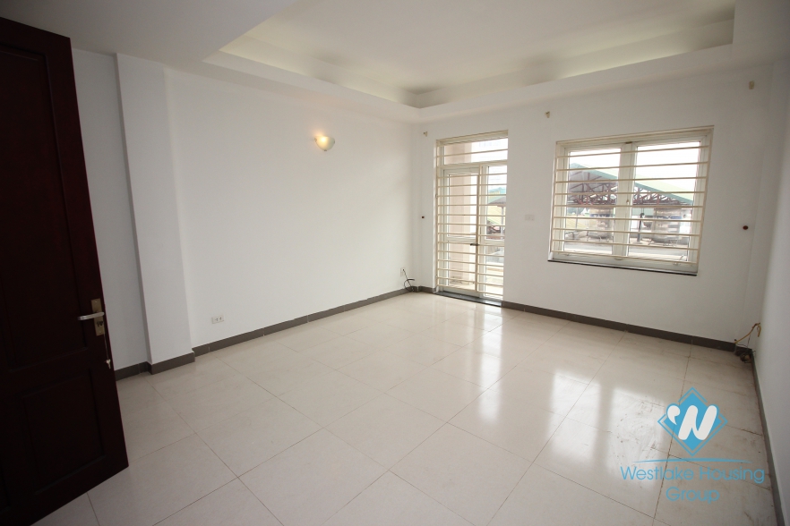 House with 8 floor for rent in Ba Dinh district, Ha Noi City
